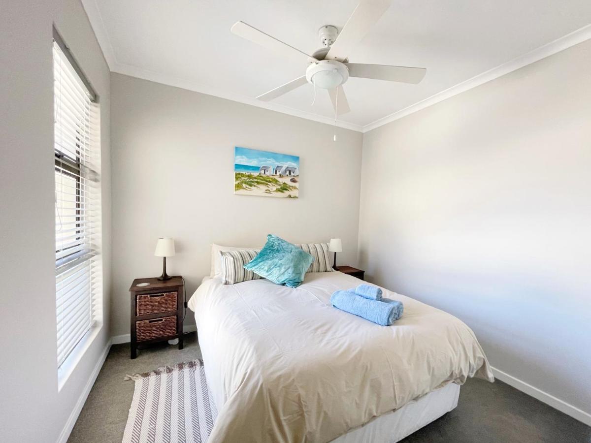 Sunset View At Whale Cove Apartment Gansbaai Exterior foto