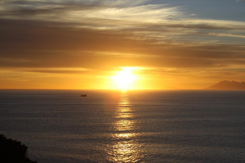 Sunset View At Whale Cove Apartment Gansbaai Exterior foto